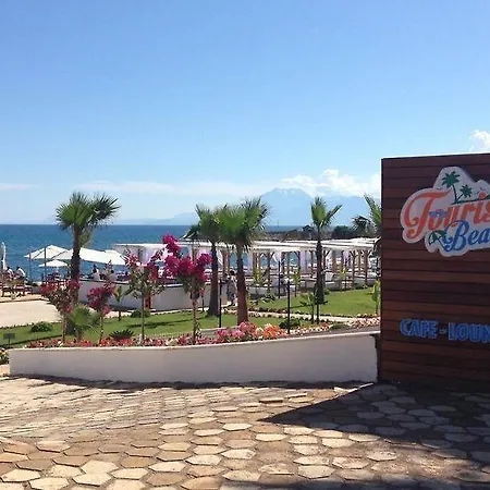 Tourist Hotell 3*